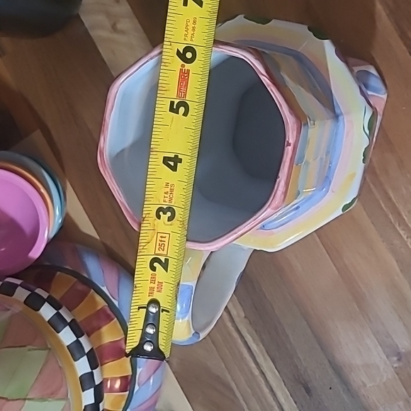 Ceramic Vase - Picture 10 of 12